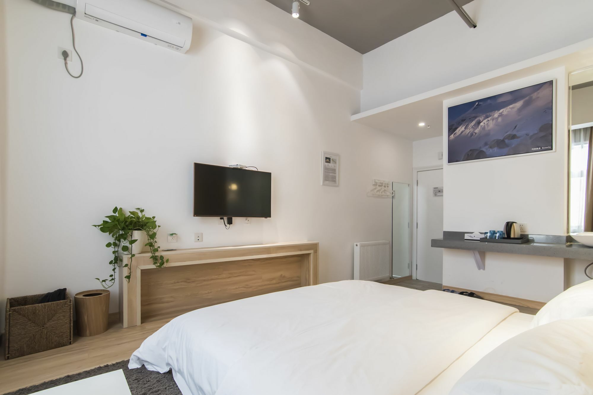 Masherbrum Outdoor Travelling Hostel Чънду Екстериор снимка